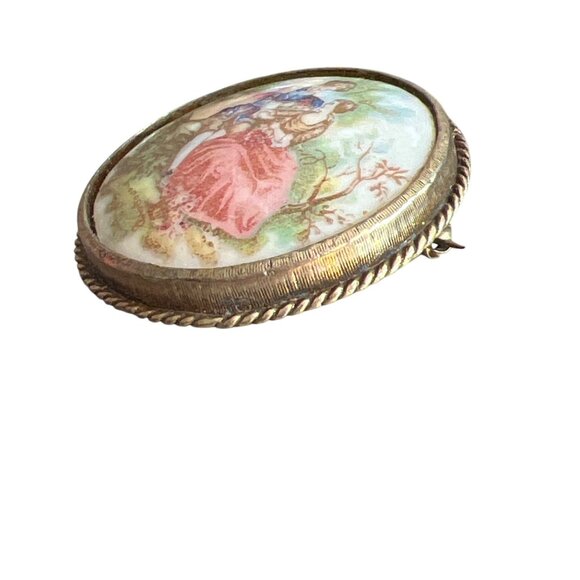 Vintage Porcelain Transferware Brooch Courting Couple Gold Tone Round Estate 1.5 - Picture 4 of 7